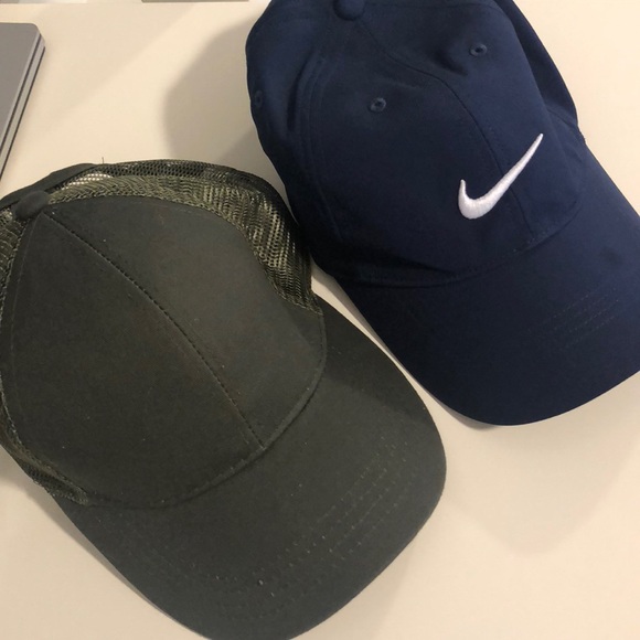 Nike Accessories - Women’s Nike hat